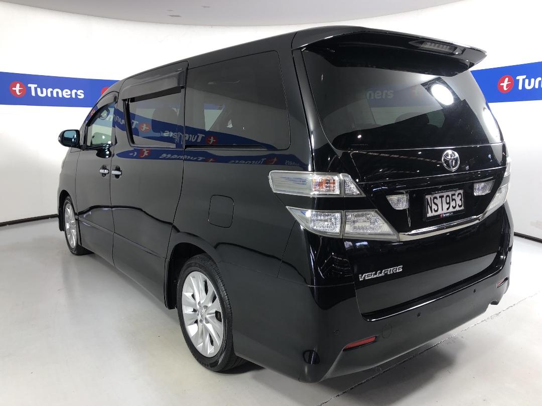 Photo '5' of Toyota Vellfire Photo '5' of Toyota Vellfire