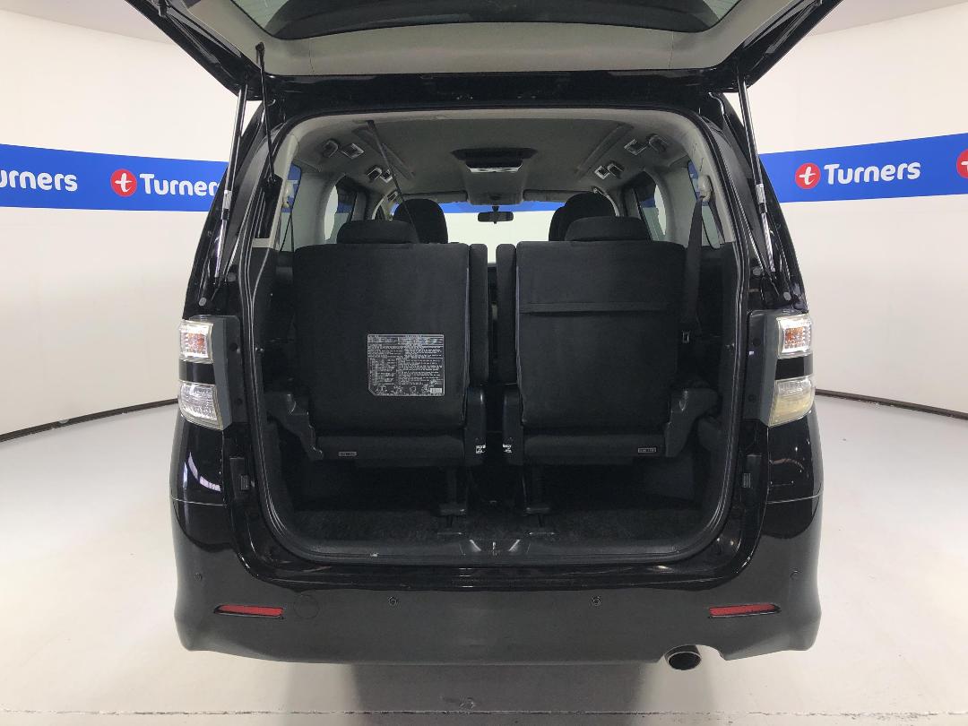 Photo '14' of Toyota Vellfire Photo '14' of Toyota Vellfire