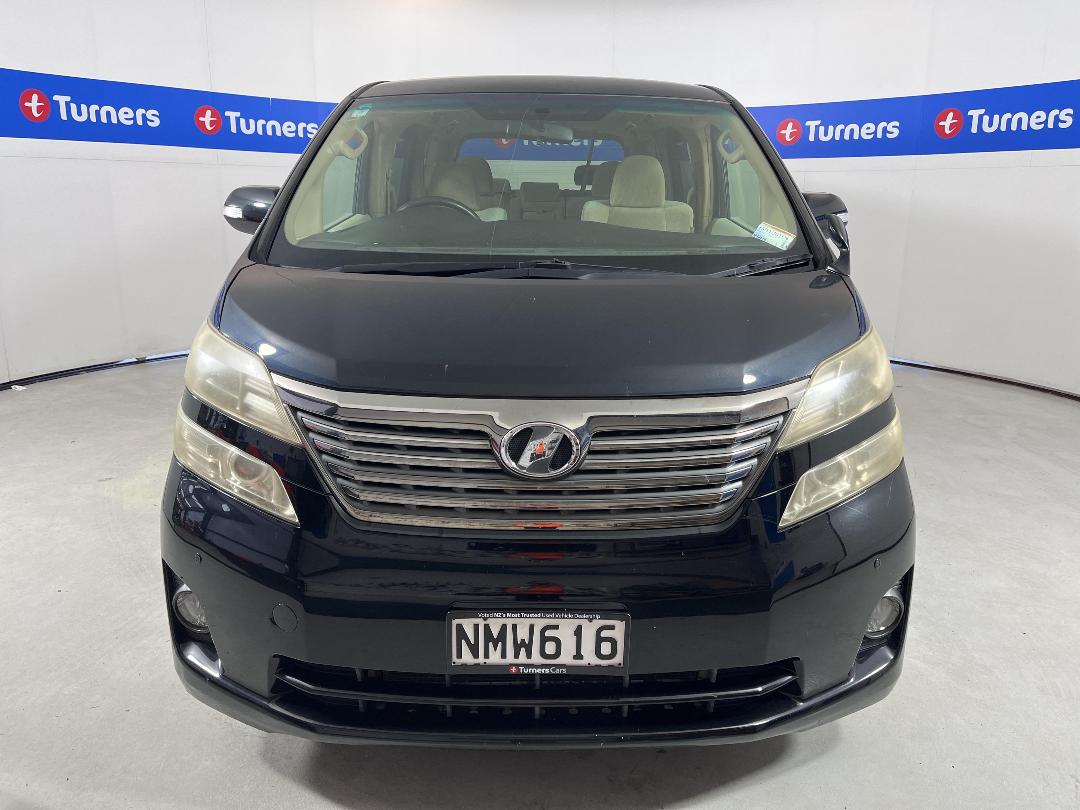 Photo '2' of Toyota Vellfire