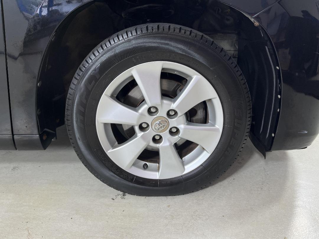 Photo '9' of Toyota Vellfire