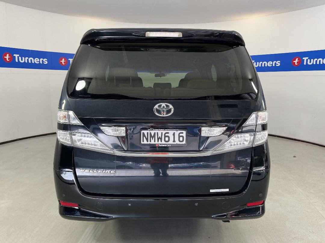 Photo '6' of Toyota Vellfire