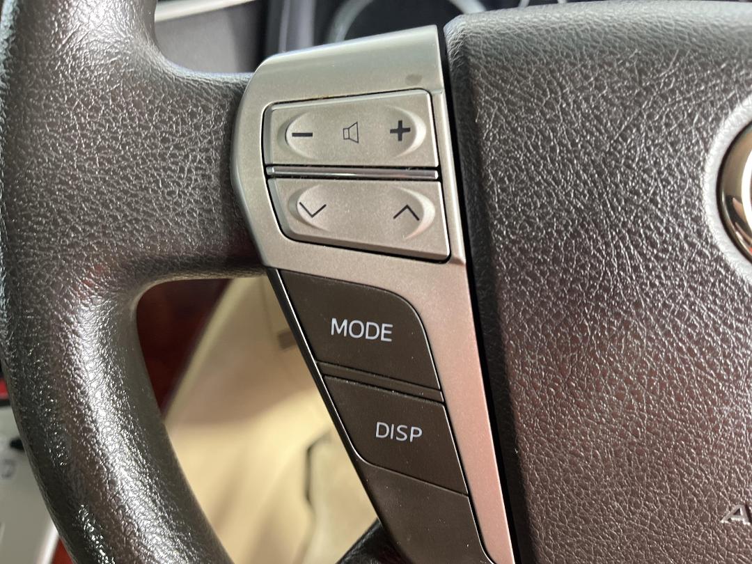 Photo '24' of Toyota Vellfire