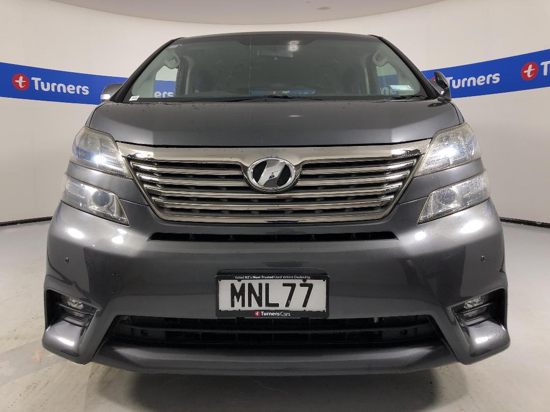 Photo '2' of Toyota Vellfire