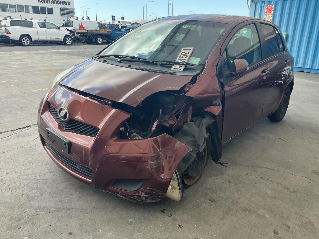 Photo '3' of Toyota Vitz Photo '3' of Toyota Vitz