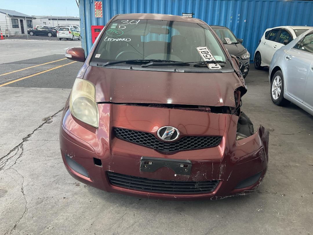 Photo '2' of Toyota Vitz Photo '2' of Toyota Vitz