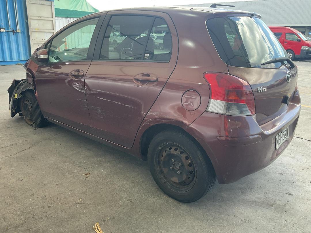 Photo '5' of Toyota Vitz Photo '5' of Toyota Vitz