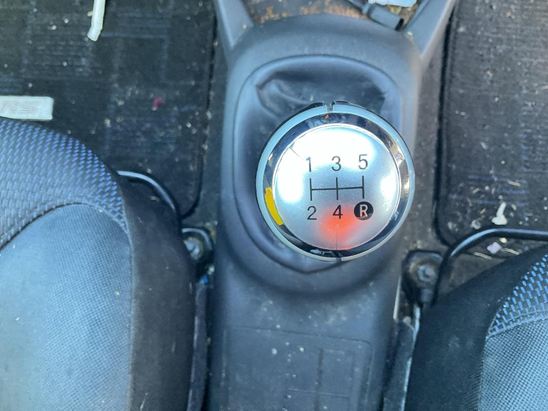 Photo '9' of Toyota Vitz