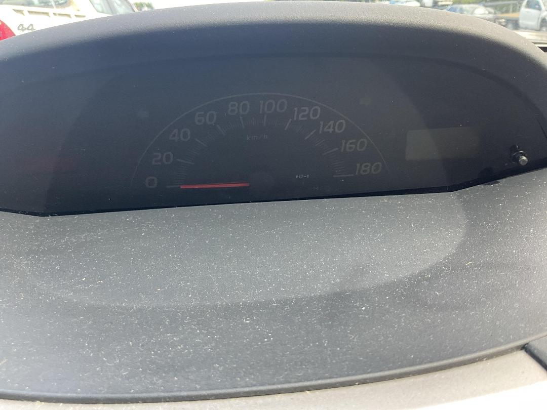 Photo '10' of Toyota Vitz Photo '10' of Toyota Vitz