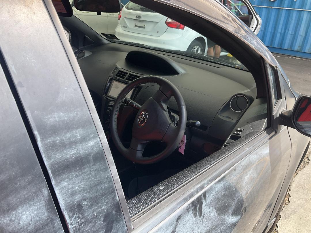 Photo '17' of Toyota Vitz