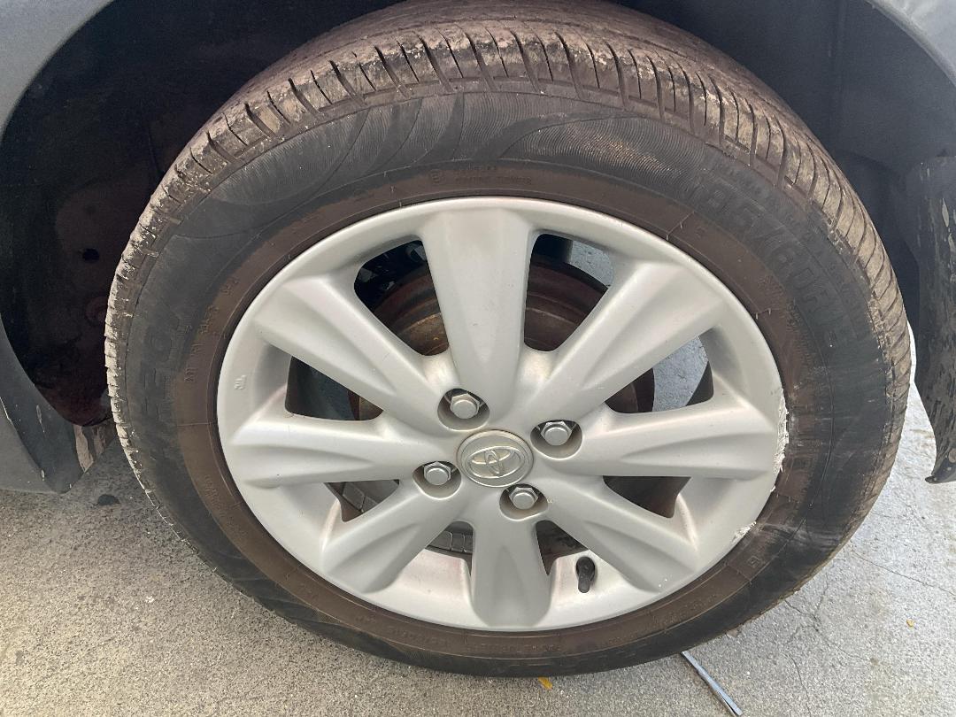 Photo '22' of Toyota Vitz