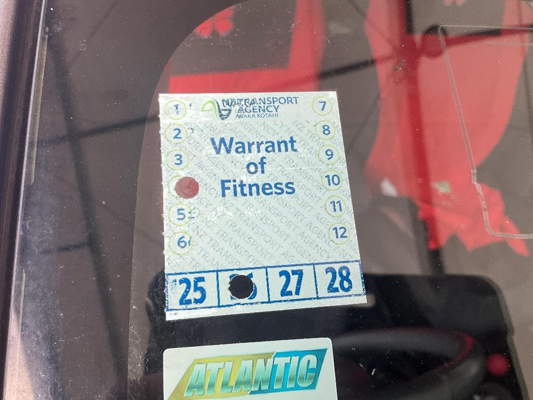 Photo '37' of Toyota Vitz