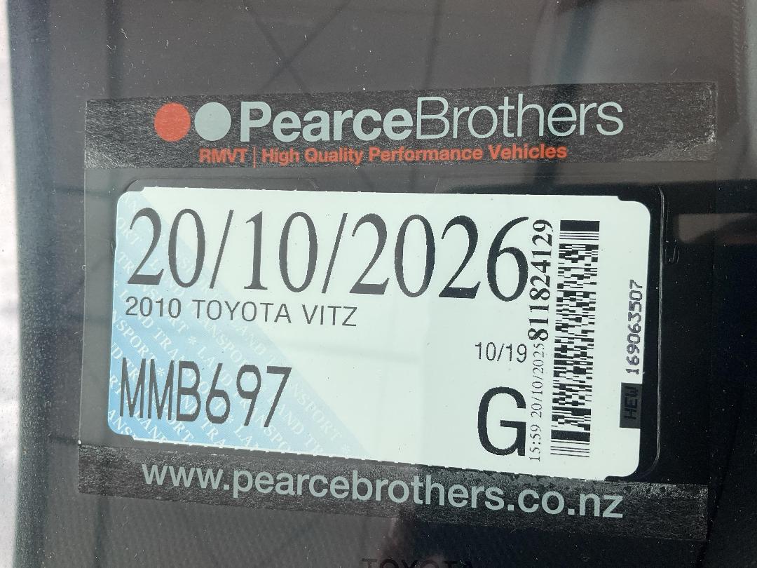 Photo '36' of Toyota Vitz