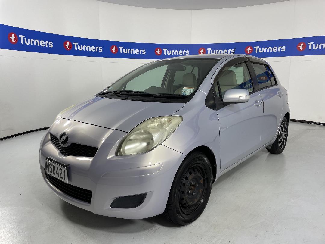 Photo '4' of Toyota Vitz Photo '4' of Toyota Vitz