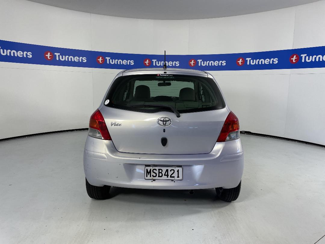 Photo '6' of Toyota Vitz Photo '6' of Toyota Vitz