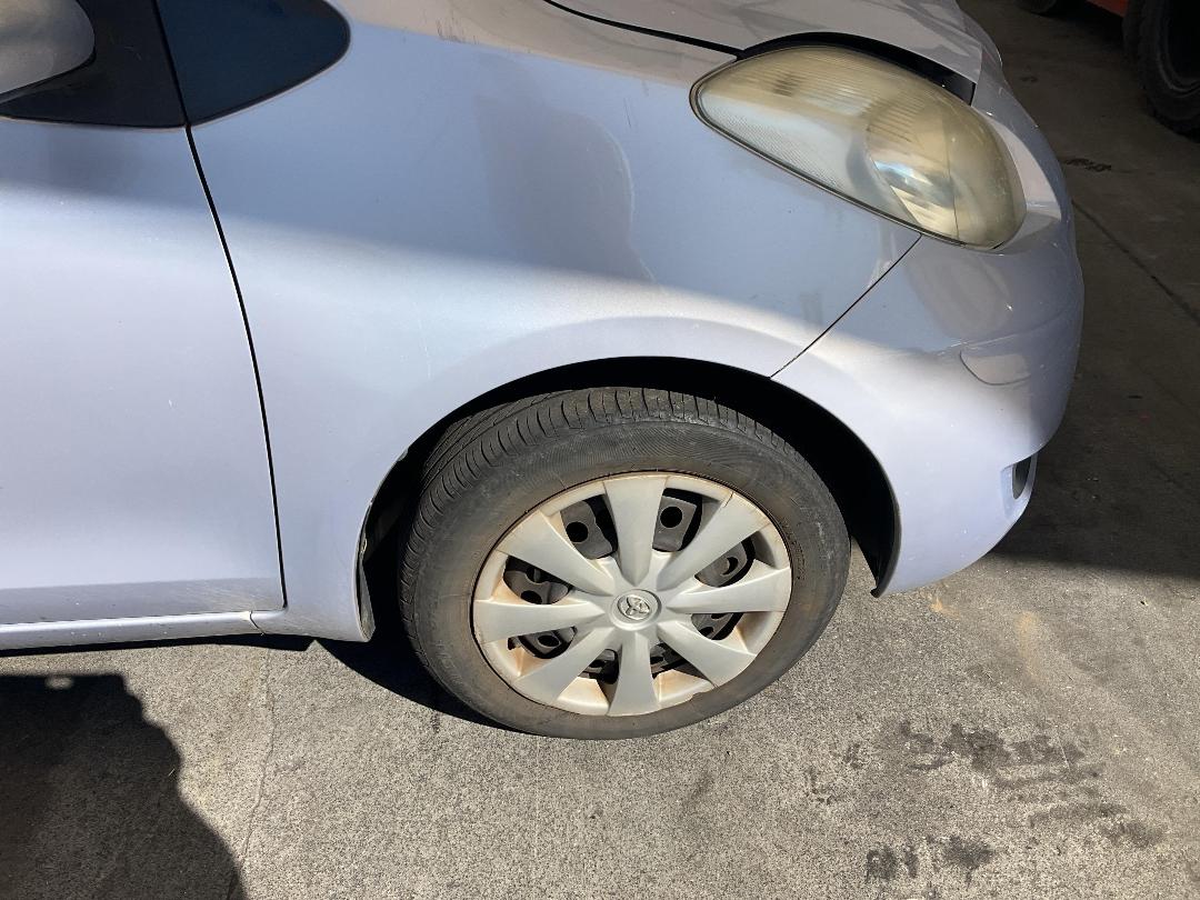 Photo '20' of Toyota Vitz