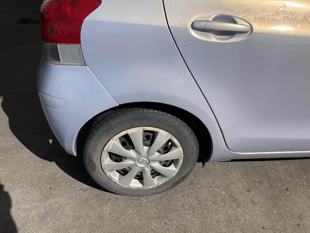 Photo '21' of Toyota Vitz