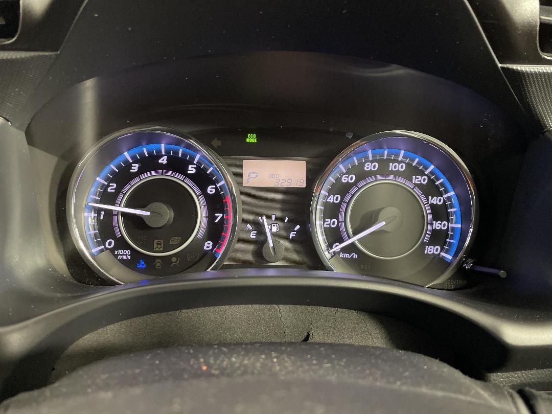 Photo '21' of Toyota Wish Photo '21' of Toyota Wish