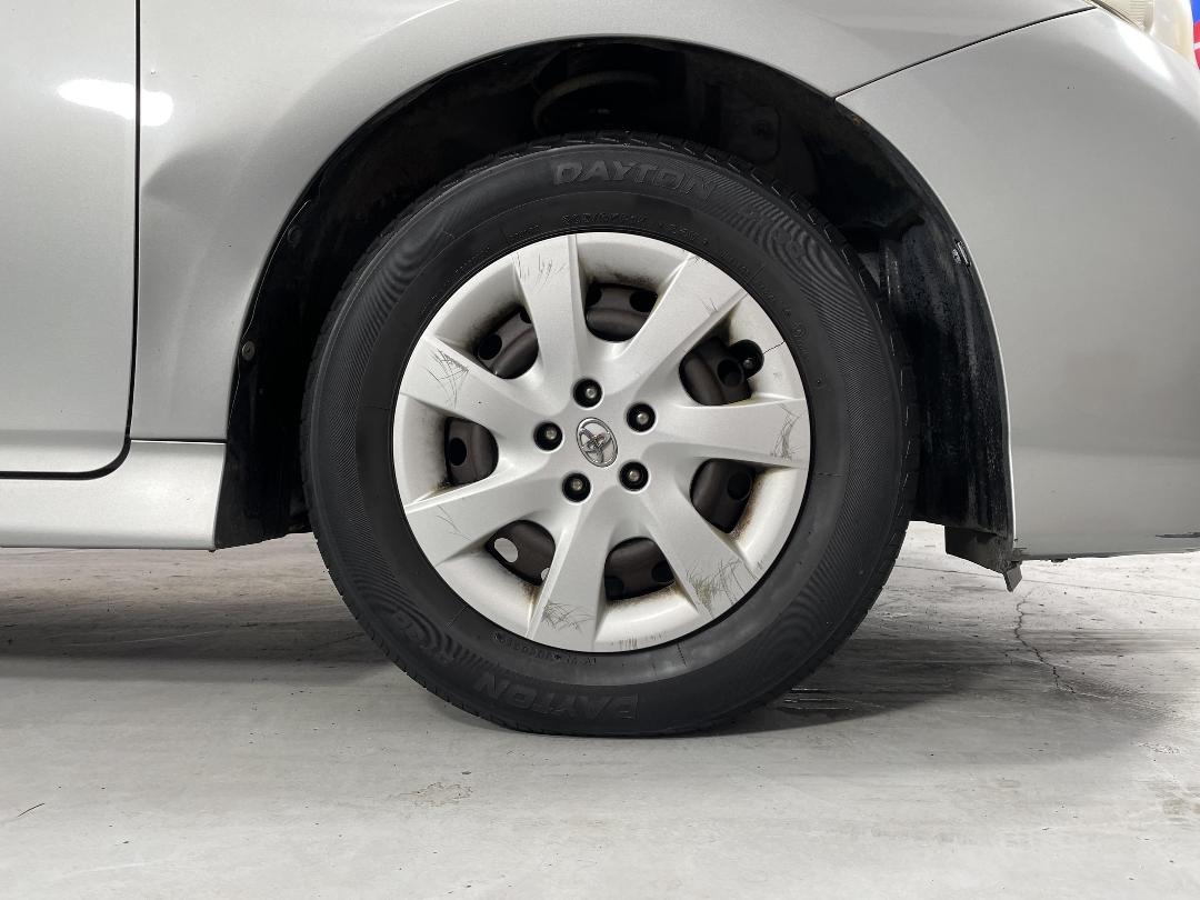 Photo '9' of Toyota Wish Photo '9' of Toyota Wish