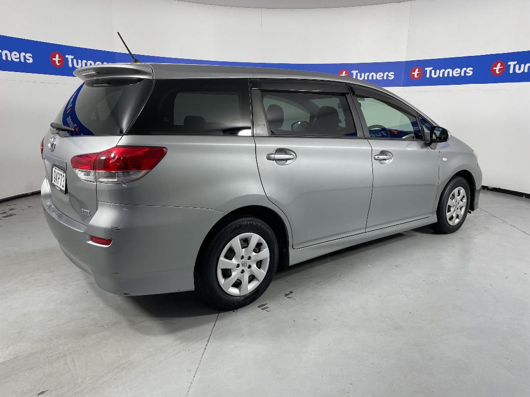 Photo '7' of Toyota Wish Photo '7' of Toyota Wish