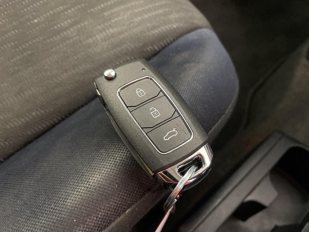 Photo '22' of Toyota Wish Photo '22' of Toyota Wish