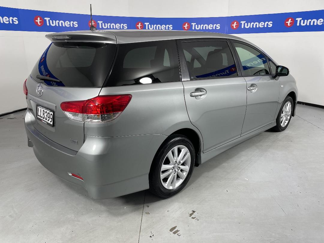 Photo '7' of Toyota Wish Photo '7' of Toyota Wish