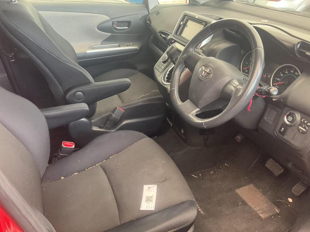 Photo '7' of Toyota Wish Photo '7' of Toyota Wish