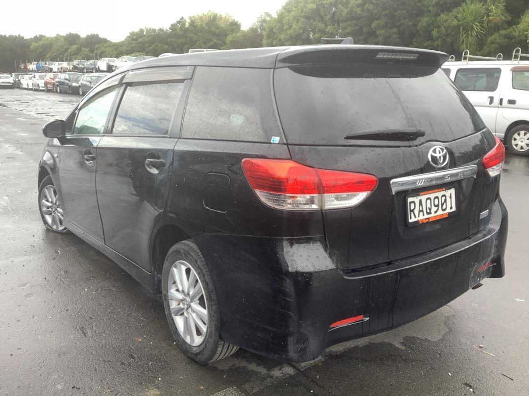 Photo '6' of Toyota Wish