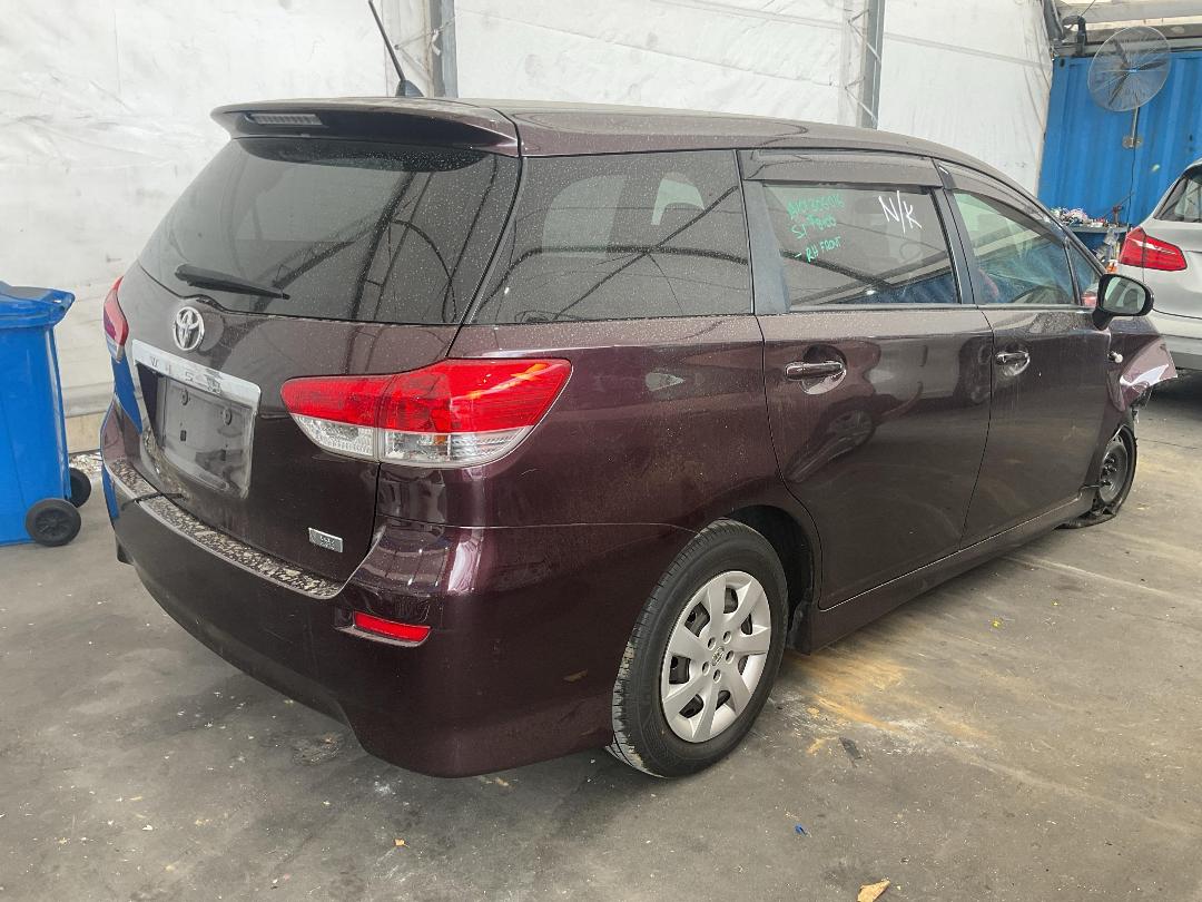 Photo '16' of Toyota Wish