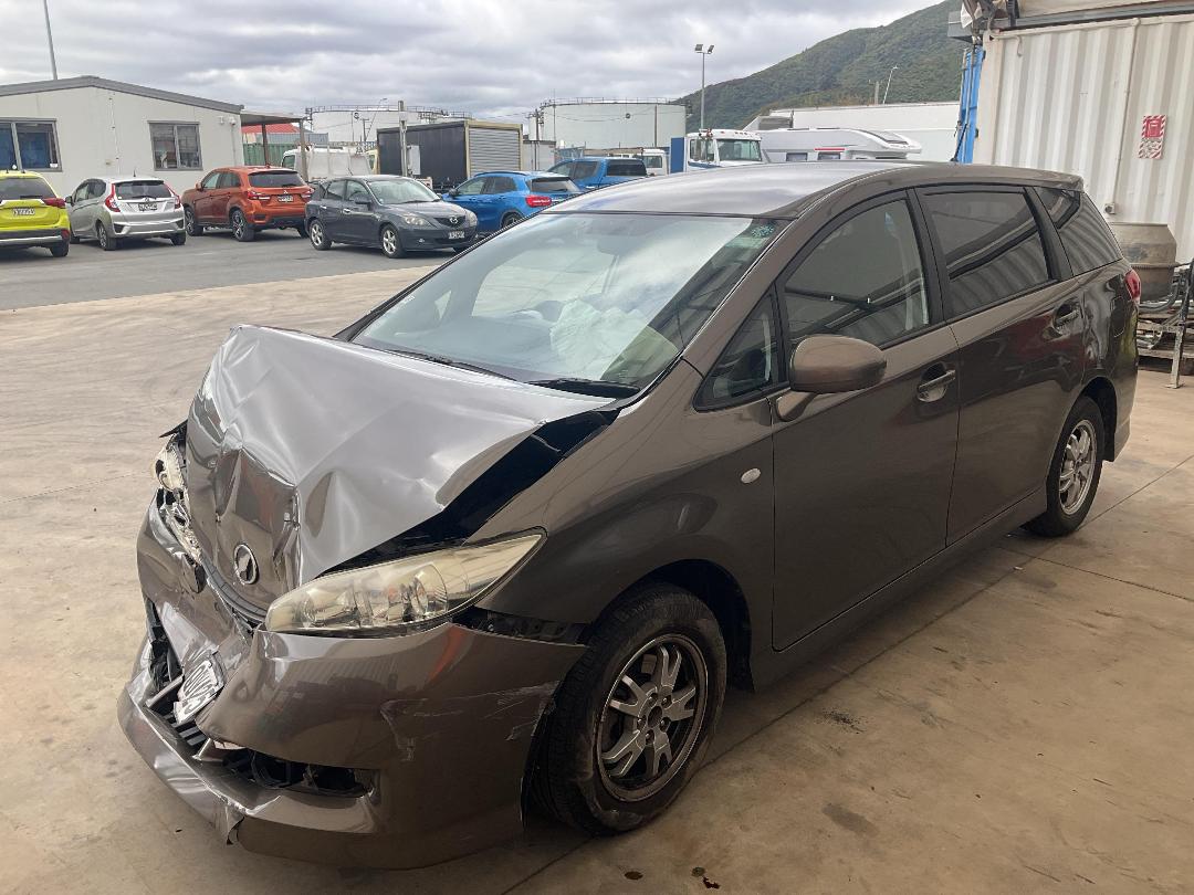 Photo '2' of Toyota Wish