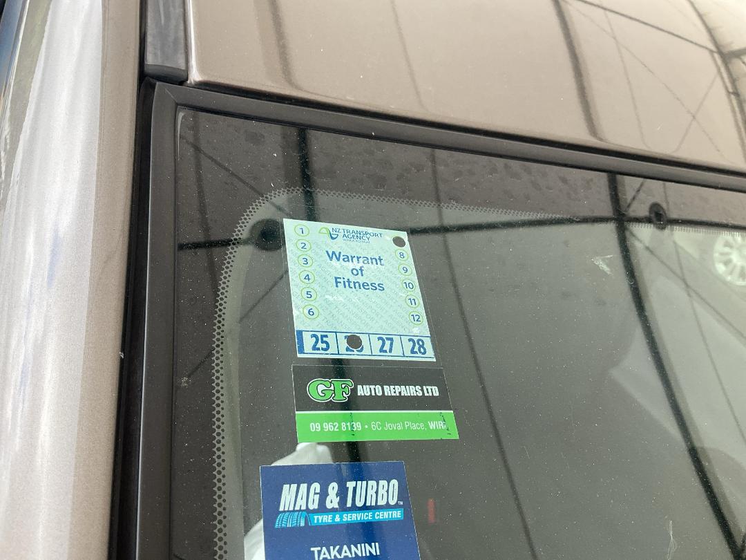 Photo '13' of Toyota Wish