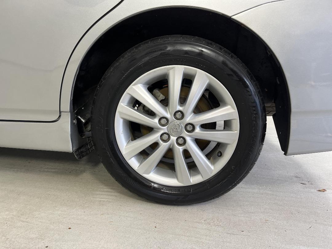 Photo '11' of Toyota Wish Photo '11' of Toyota Wish