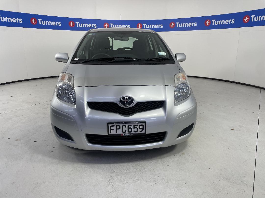 Photo '2' of Toyota Yaris