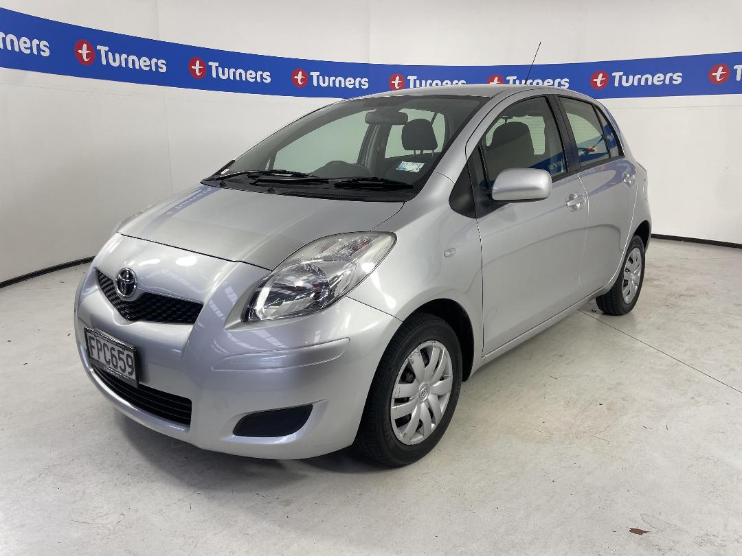 Photo '4' of Toyota Yaris