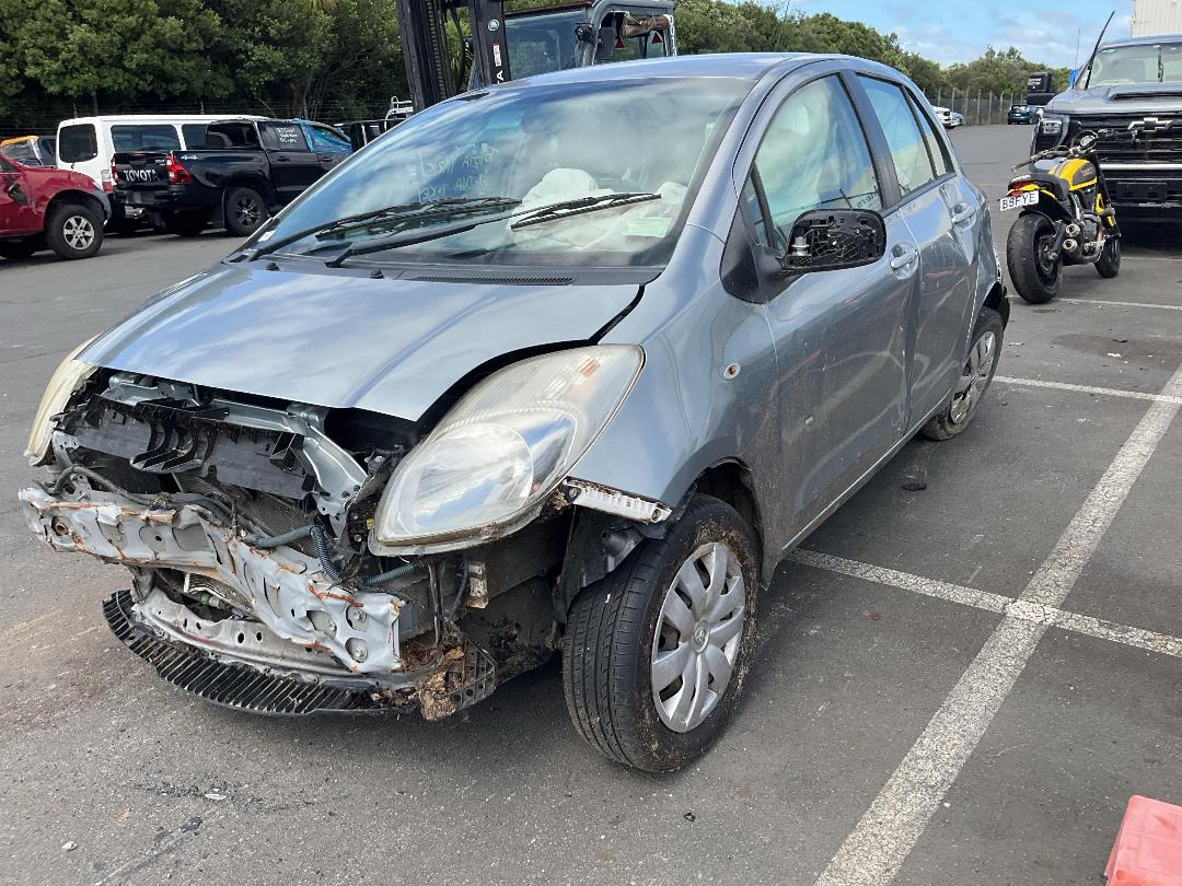 Photo '3' of Toyota Yaris T130