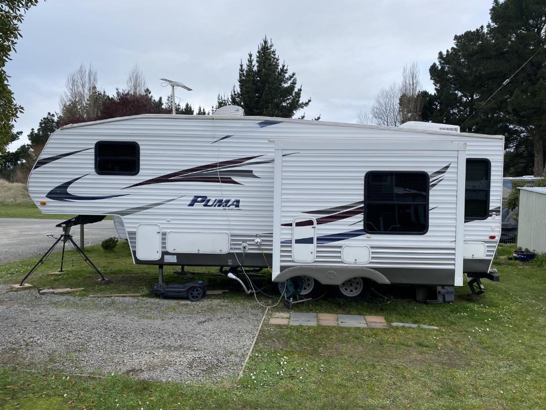 Used TRAILER FOREST RIVER 5th wheeler 2010 | Turners Buses, Caravans ...