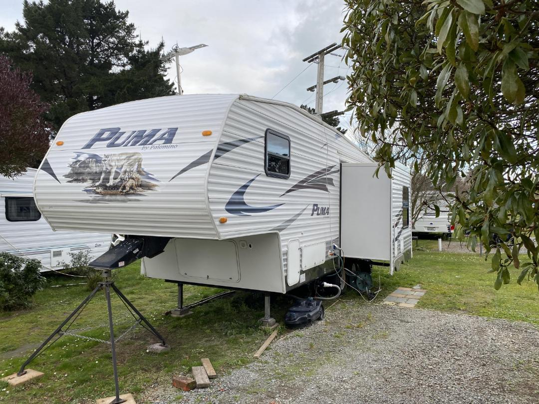 Photo '7' of TRAILER FOREST RIVER 5th wheeler Caravan - Tandem Photo '7' of TRAILER FOREST RIVER 5th wheeler Caravan - Tandem