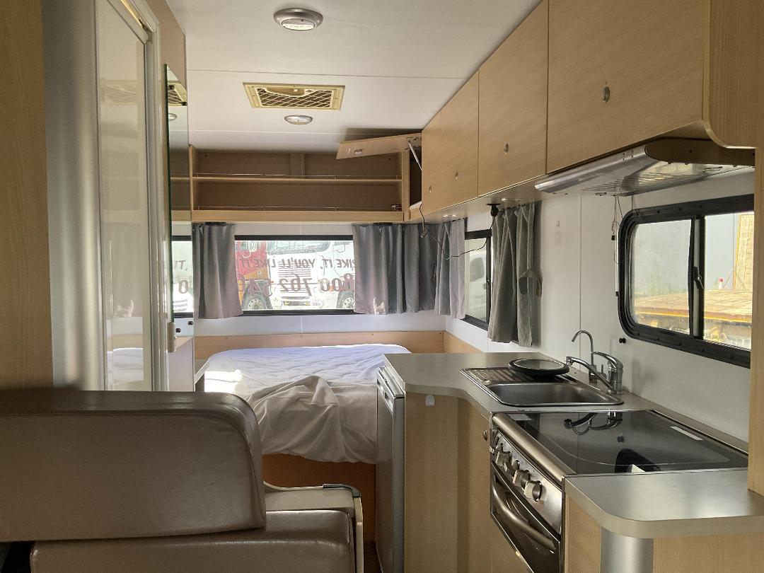 Photo '9' of Volkswagen Crafter 50 SCC LWB 100 6SM Motorhome