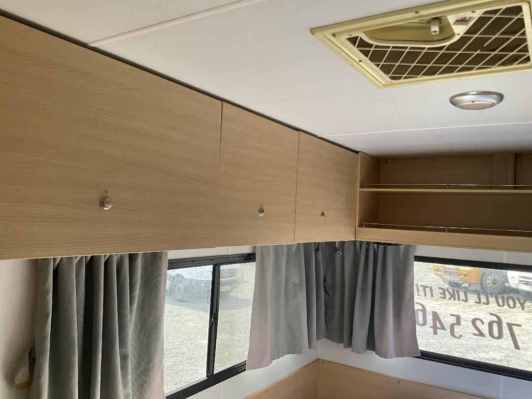 Photo '14' of Volkswagen Crafter 50 SCC LWB 100 6SM Motorhome