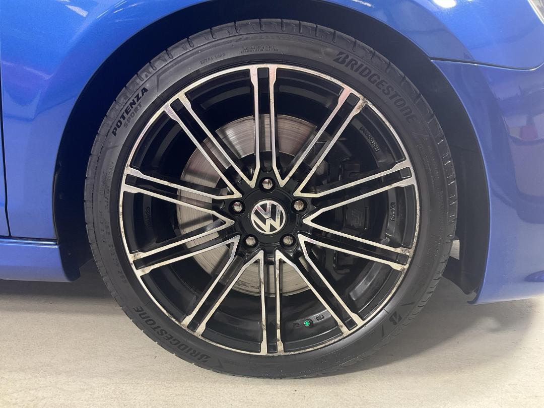 Photo '9' of Volkswagen Golf