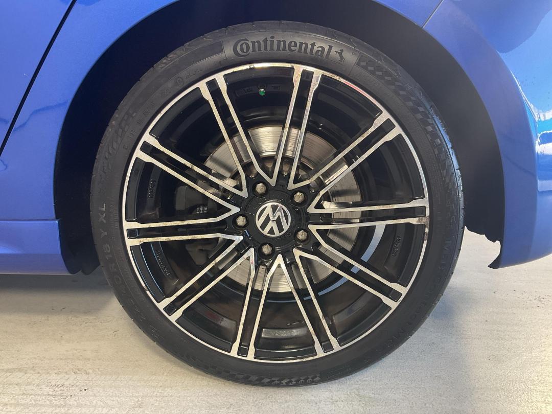 Photo '11' of Volkswagen Golf