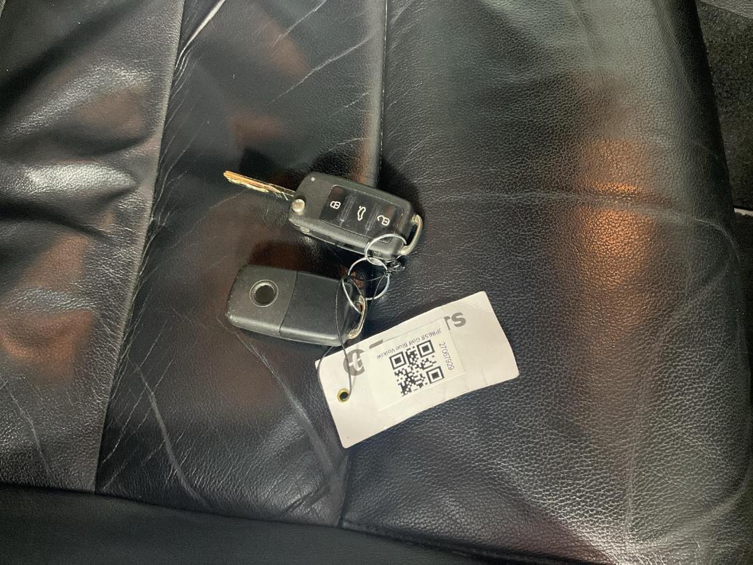 Photo '22' of Volkswagen Golf