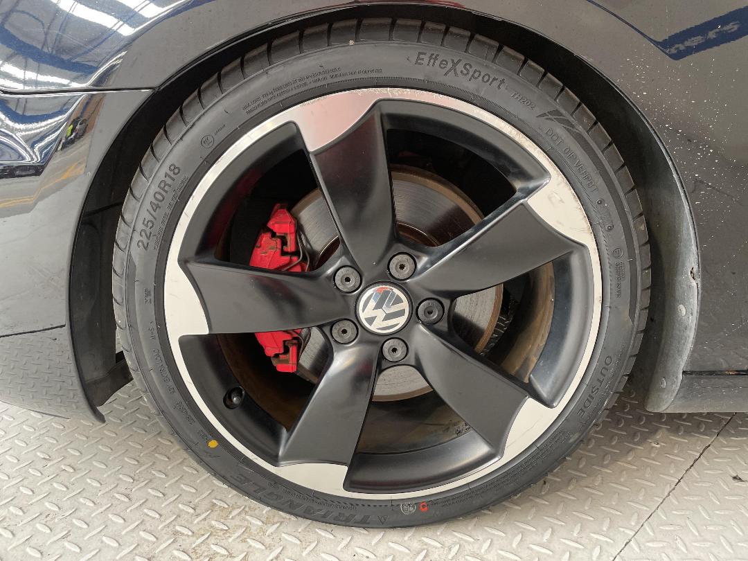 Photo '10' of Volkswagen Golf Photo '10' of Volkswagen Golf