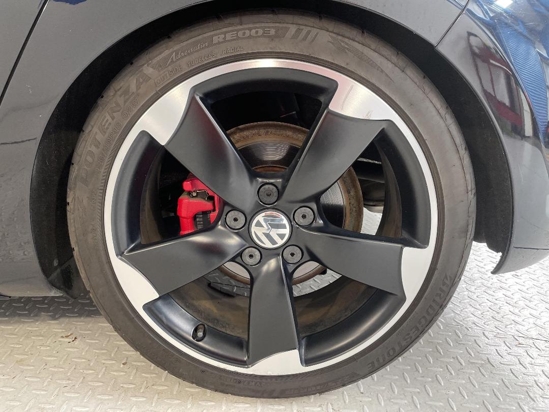 Photo '11' of Volkswagen Golf Photo '11' of Volkswagen Golf