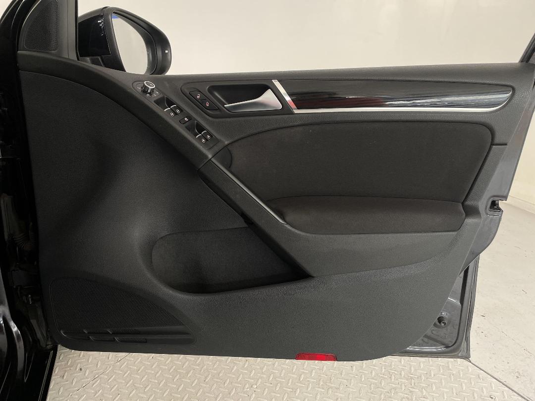 Photo '15' of Volkswagen Golf Photo '15' of Volkswagen Golf