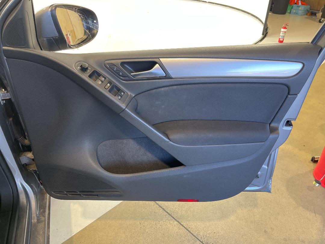 Photo '12' of Volkswagen Golf VI 77KW TSI