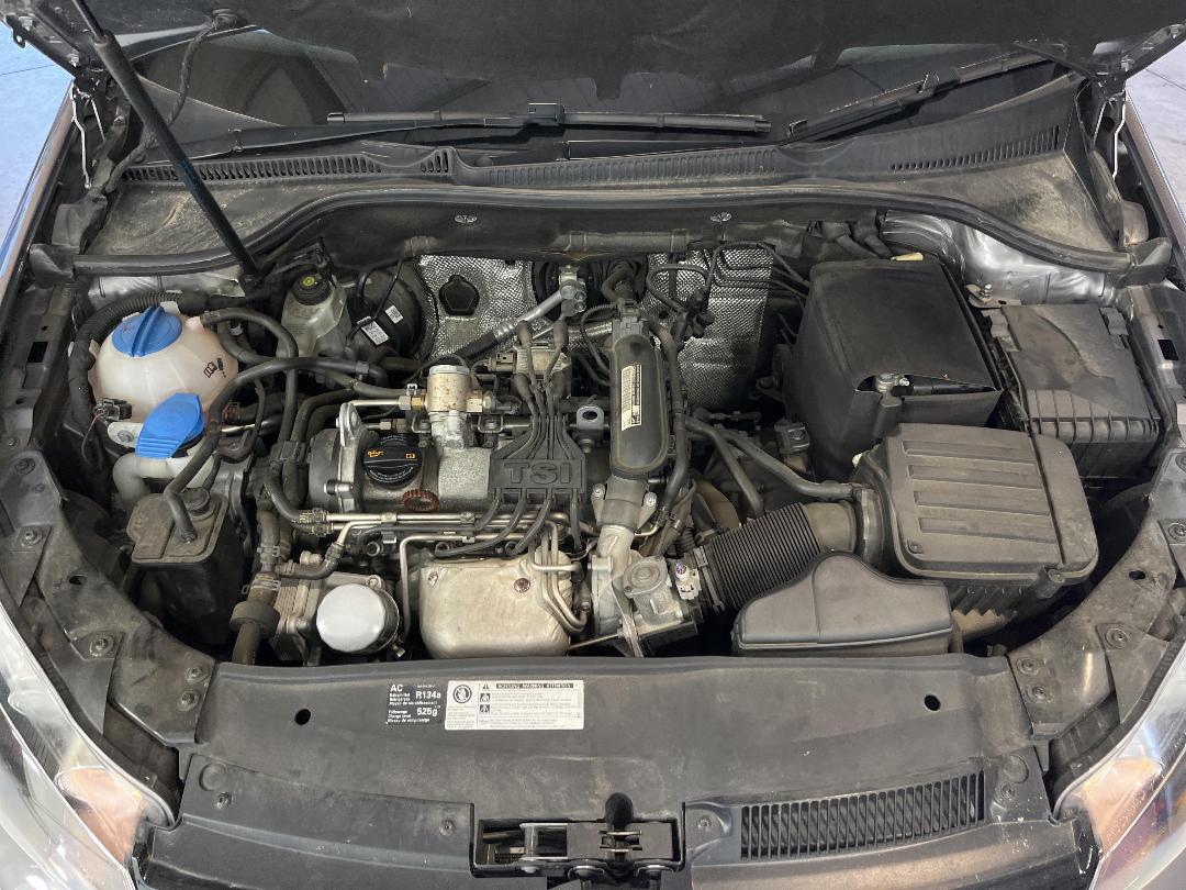 Photo '11' of Volkswagen Golf VI 77KW TSI