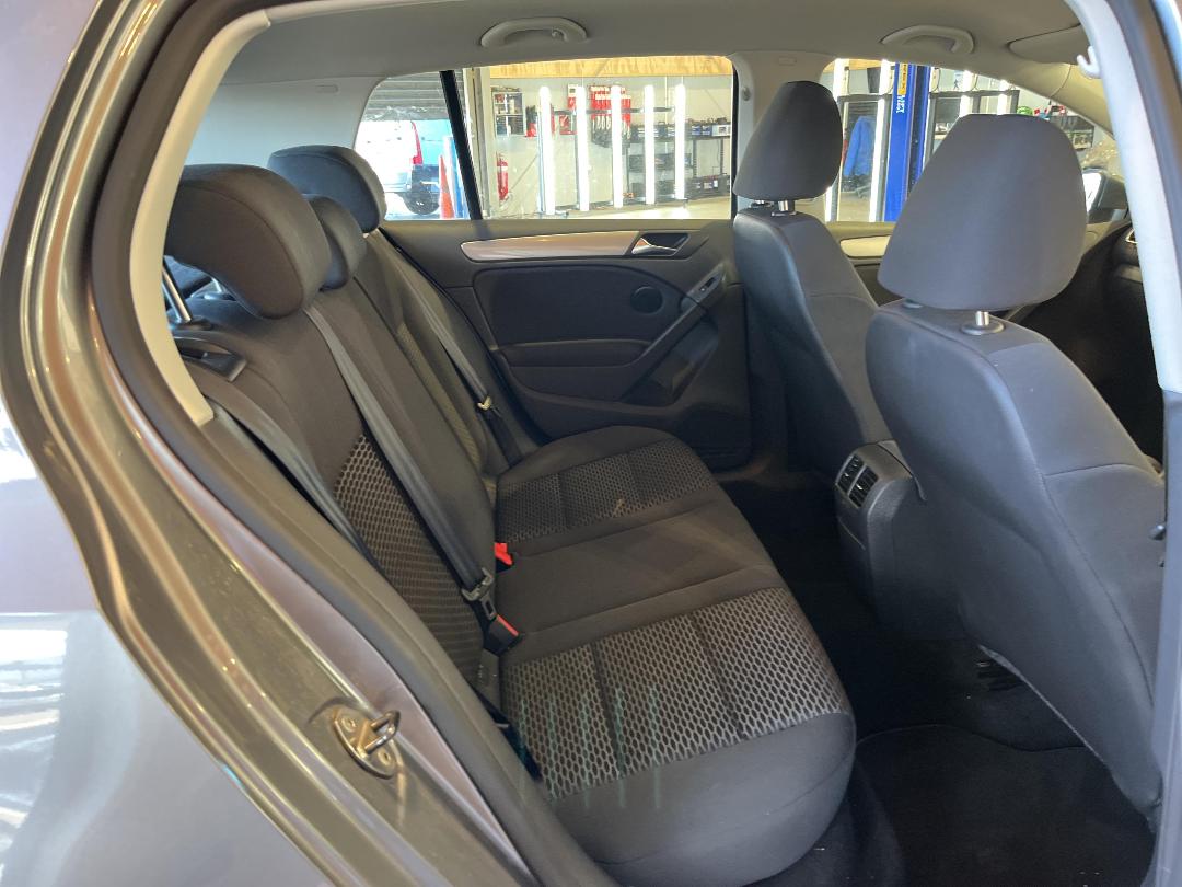 Photo '15' of Volkswagen Golf VI 77KW TSI