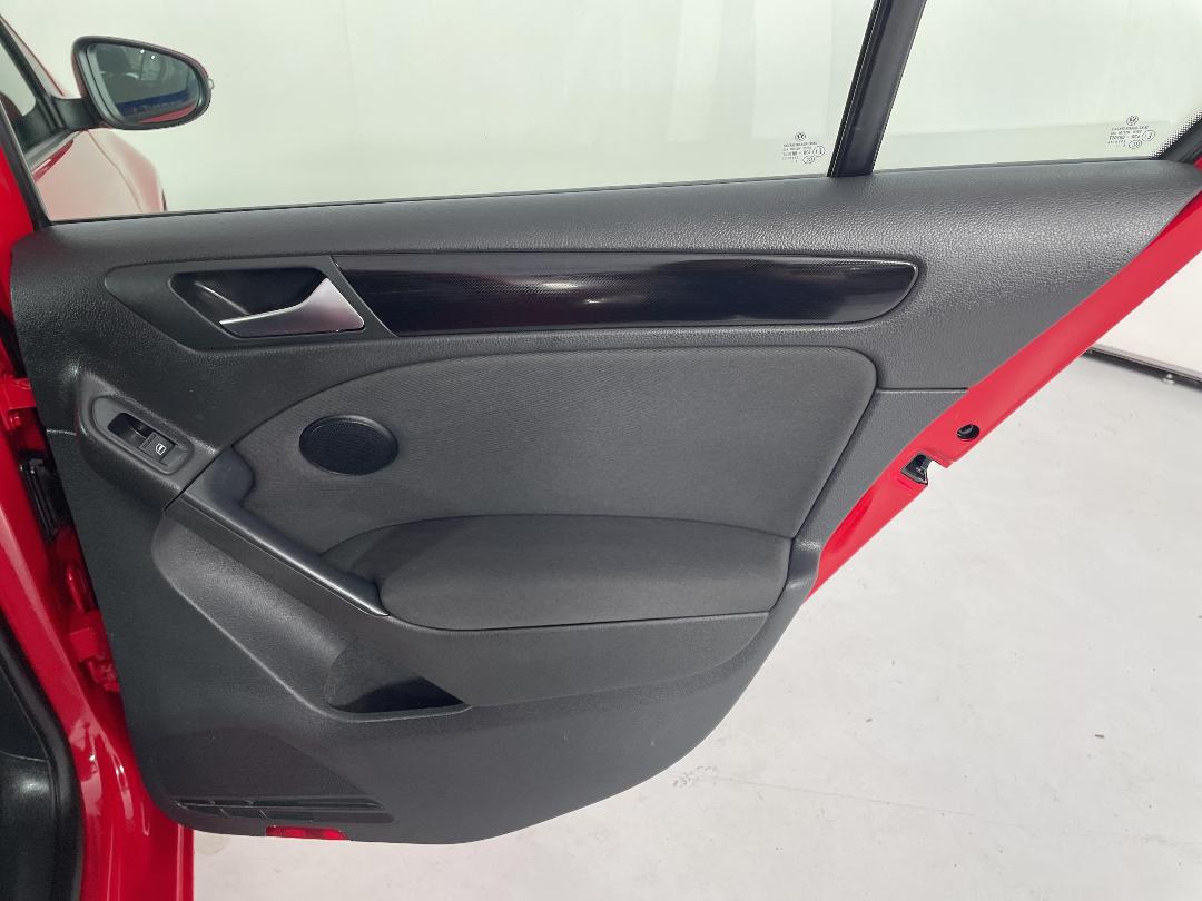 Photo '19' of Volkswagen Golf