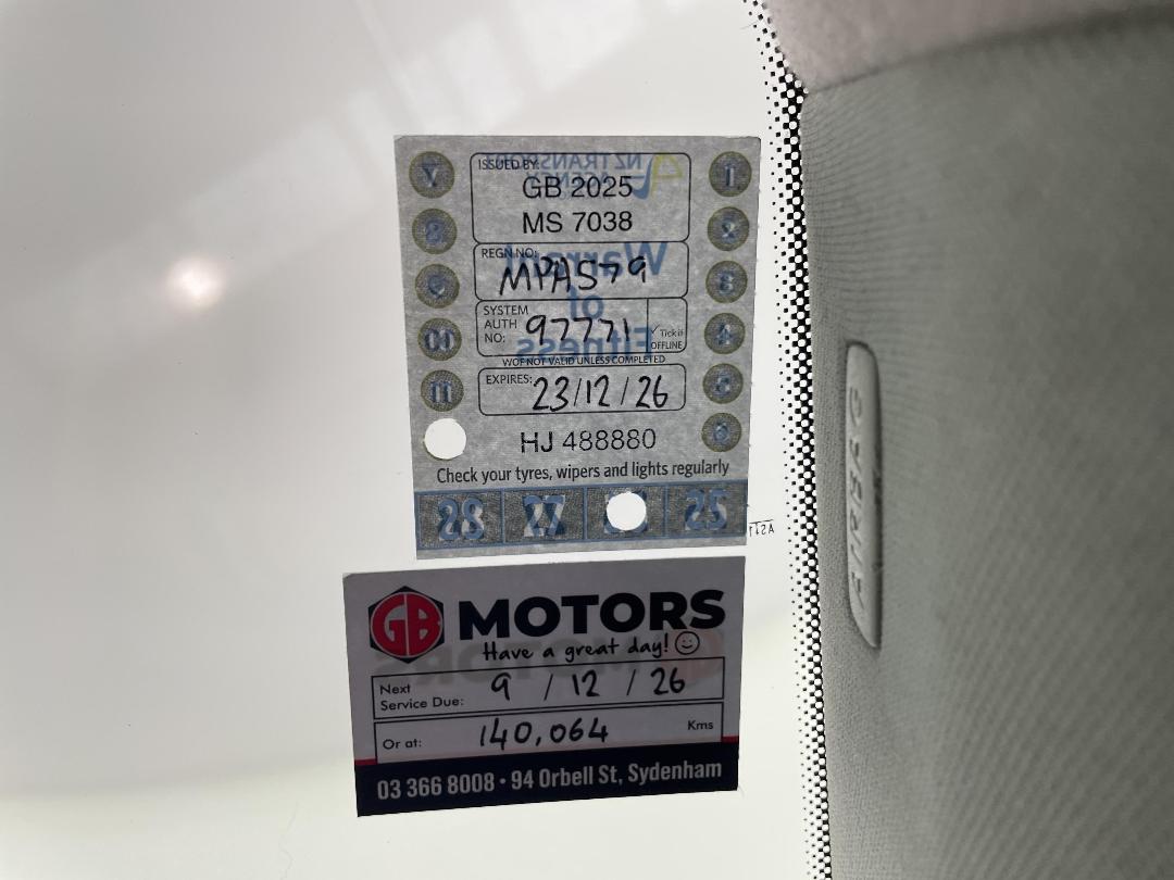 Photo '24' of Volkswagen Golf