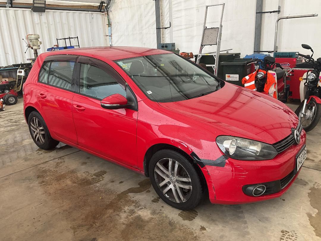 Photo '6' of Volkswagen Golf